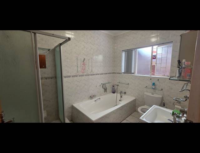 4 BEDROOM HOUSE FOR SALE IN VANDERBIJLPARK SE 2